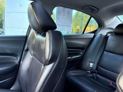 Used 2017 Acura TLX FWD image 22