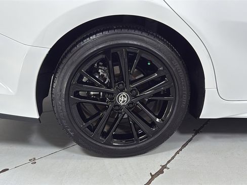 Used 2026 Toyota Camry SE w/ Multimedia Upgrade Package image 22