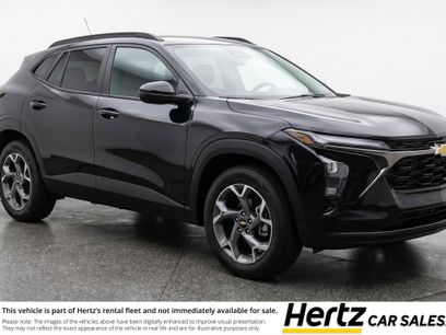 Used 2025 Chevrolet Trax LT