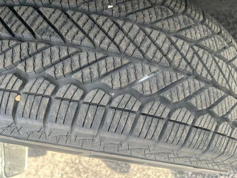 Used 2016 Toyota Sequoia SR5 w/ Premium Package image 9