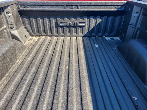 New 2026 GMC Sierra 1500 SLT w/ SLT Premium Package image 19