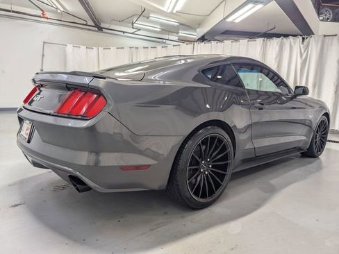 Used 2017 Ford Mustang GT image 3