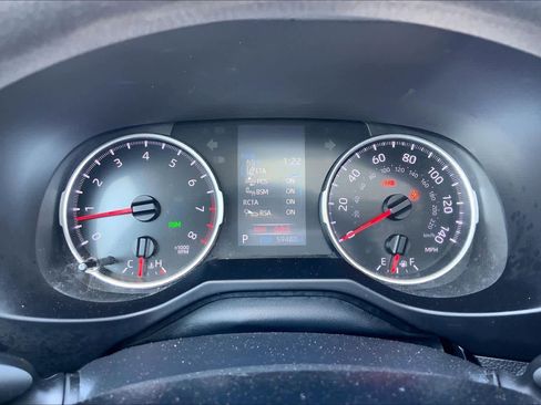 Used 2021 Toyota RAV4 XLE w/ Convenience Package image 25