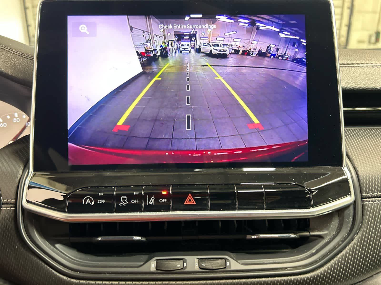 Used 2023 Jeep Compass Latitude AWD/4WD image 6