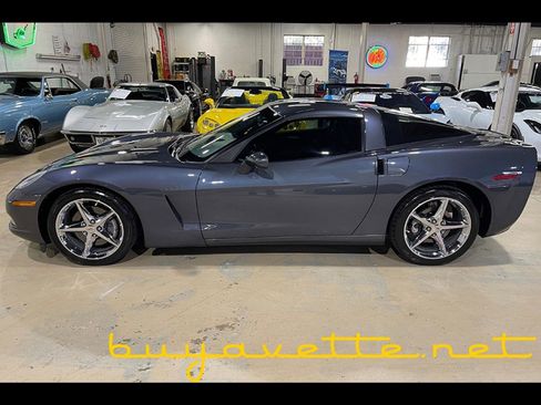 Used 2012 Chevrolet Corvette Coupe image 6