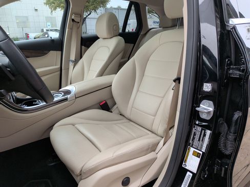 Used 2018 Mercedes-Benz GLC 300 300 image 12