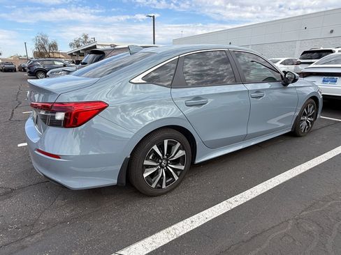Used 2024 Honda Civic EX image 4