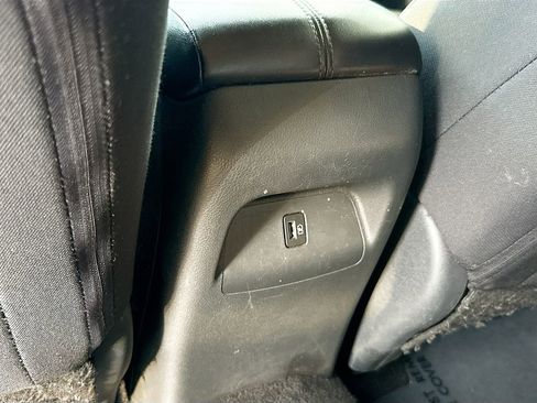 Used 2021 Nissan Sentra SV FWD image 27