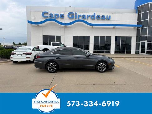 Used 2022 Hyundai Sonata SEL FWD image 1
