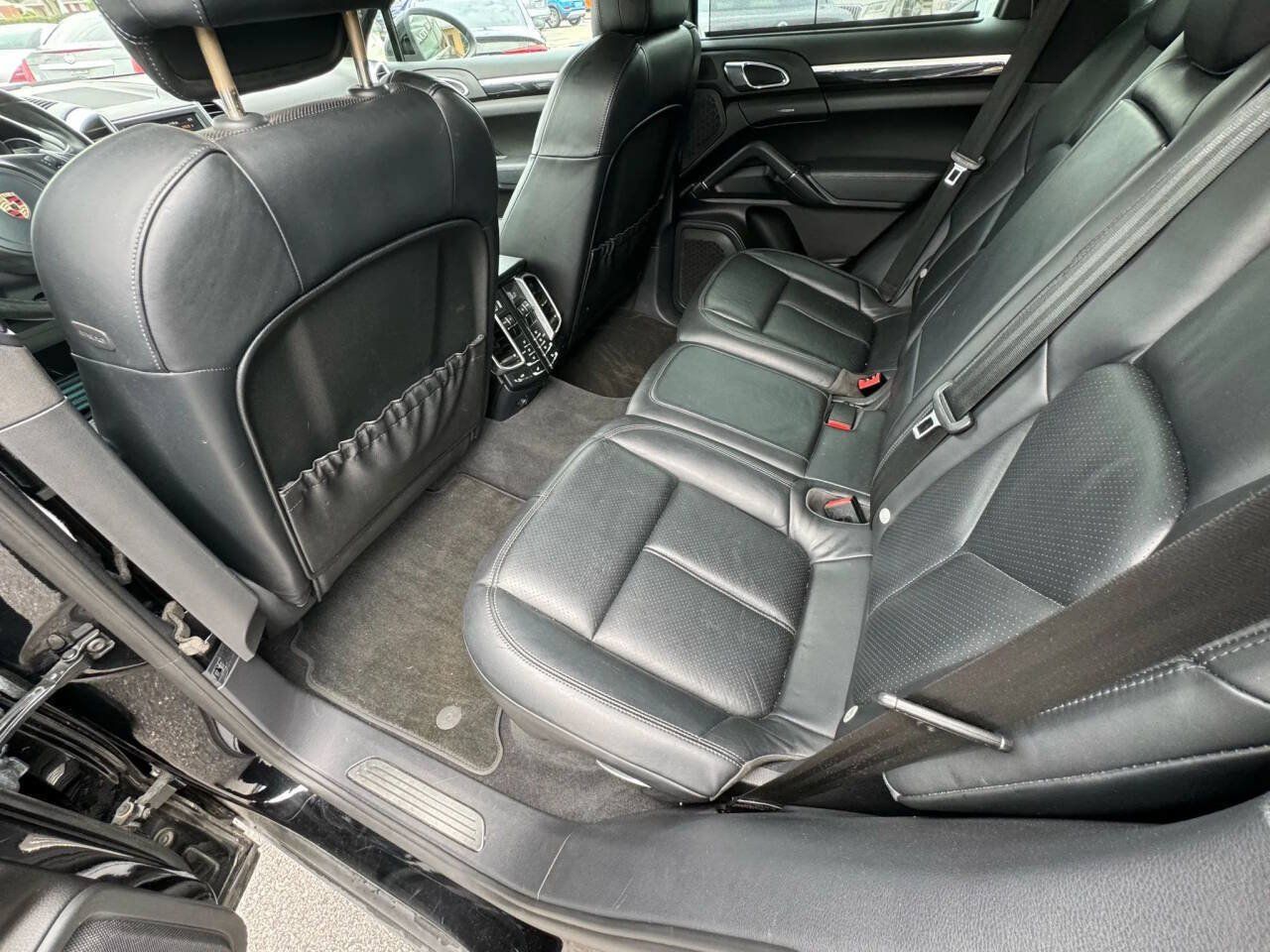 Used 2012 Porsche Cayenne S AWD/4WD image 17