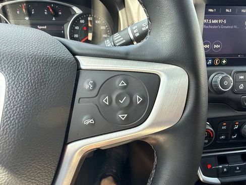 Used 2024 GMC Terrain SLT w/ Tech Package AWD/4WD image 17