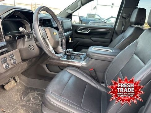 Used 2022 Chevrolet Silverado 1500 LTZ w/ LTZ Premium Package image 7