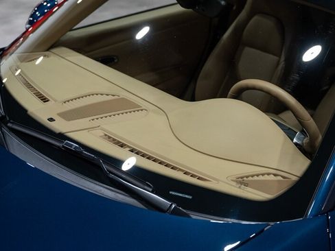 Used 2014 Porsche 911 Carrera 4 AWD/4WD image 17