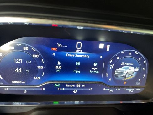 Used 2022 Chevrolet Suburban Z71 w/ Max Trailering Package image 7