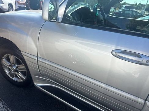Used 2006 Lexus LX 470 4WD image 21