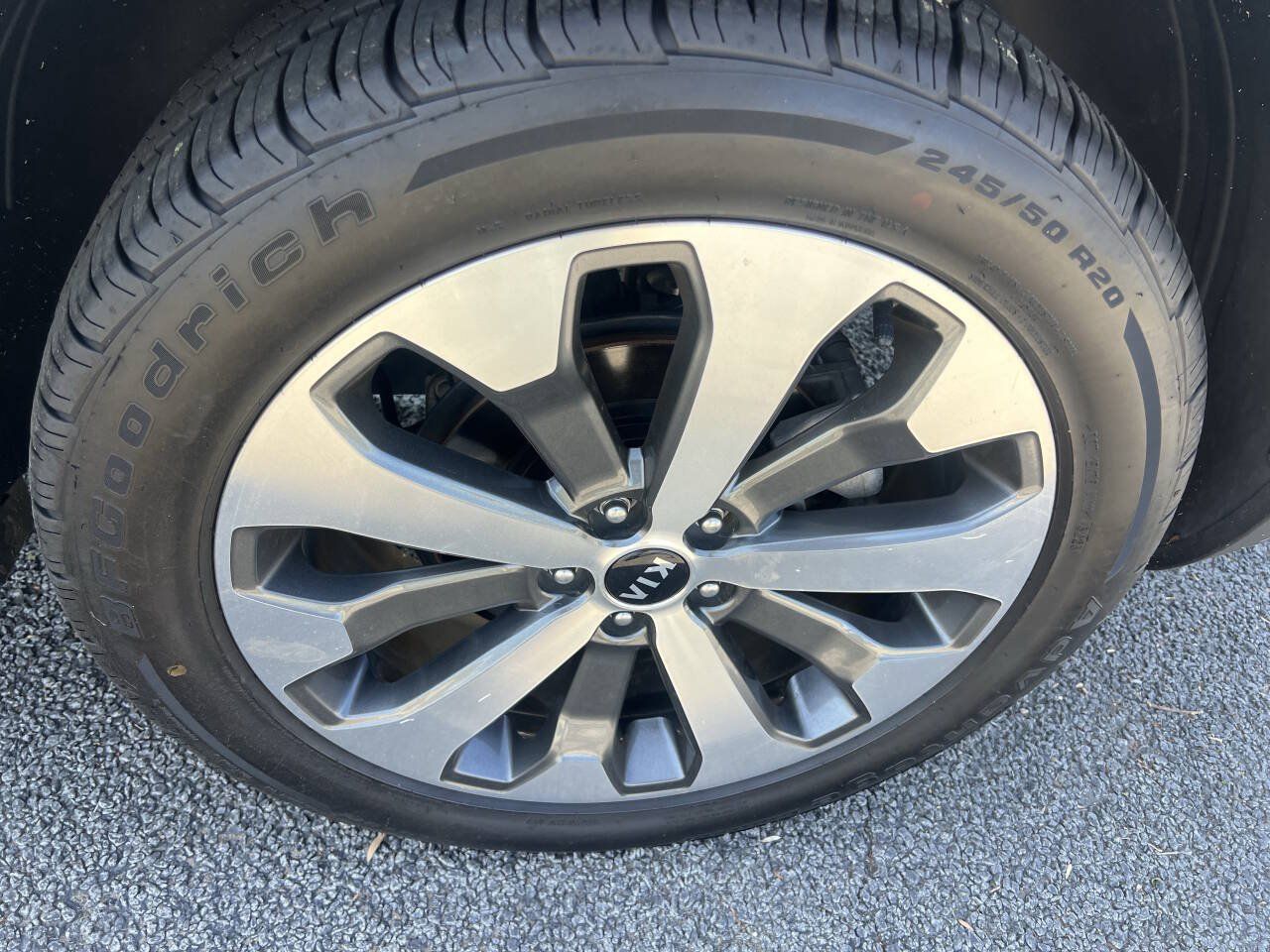 Used 2021 Kia Telluride S FWD image 5