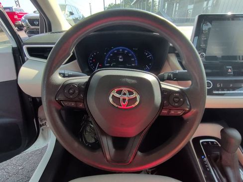 Used 2020 Toyota Corolla LE FWD image 15