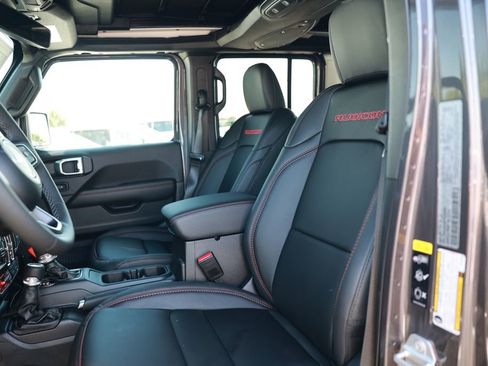 New 2026 Jeep Wrangler Unlimited Rubicon AWD/4WD image 16