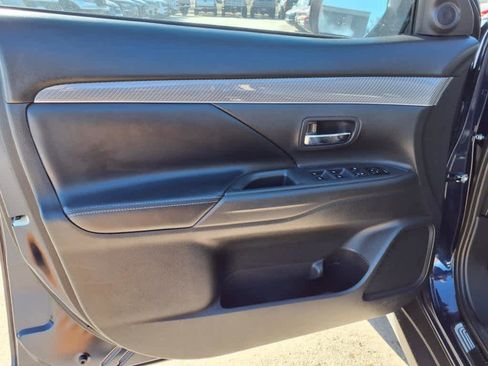 Used 2020 Mitsubishi Outlander SEL image 10