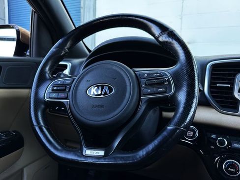 Used 2017 Kia Sportage SX image 17