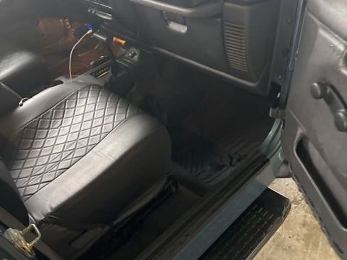 Used 1999 Jeep Wrangler SE image 15