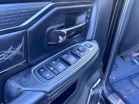 Used 2022 RAM 3500 Limited AWD/4WD image 14
