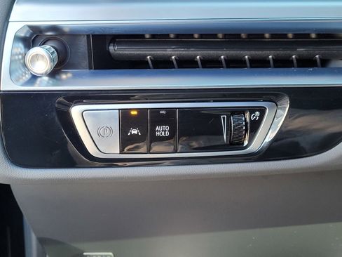 Used 2025 Cadillac Lyriq Sport image 18