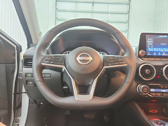 Used 2025 Nissan Sentra SR w/ SR Premium Package FWD image 23