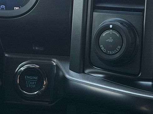 New 2025 Ford F150 Lariat w/ Equipment Group 501A Mid image 19