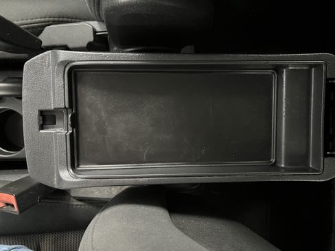 Used 2013 Jeep Patriot Latitude FWD image 21