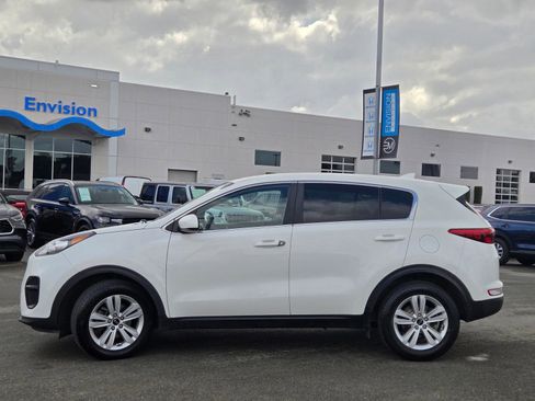 Used 2019 Kia Sportage LX FWD image 4