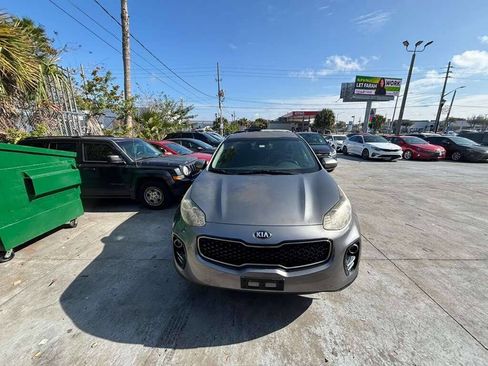 Used 2017 Kia Sportage LX image 1