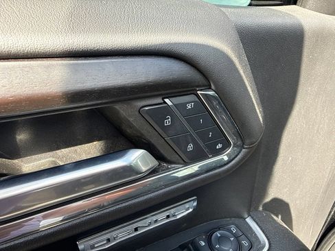 Used 2024 GMC Sierra 1500 Denali AWD/4WD image 14