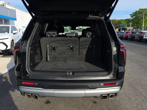 Used 2026 Chevrolet Traverse LT AWD/4WD image 32