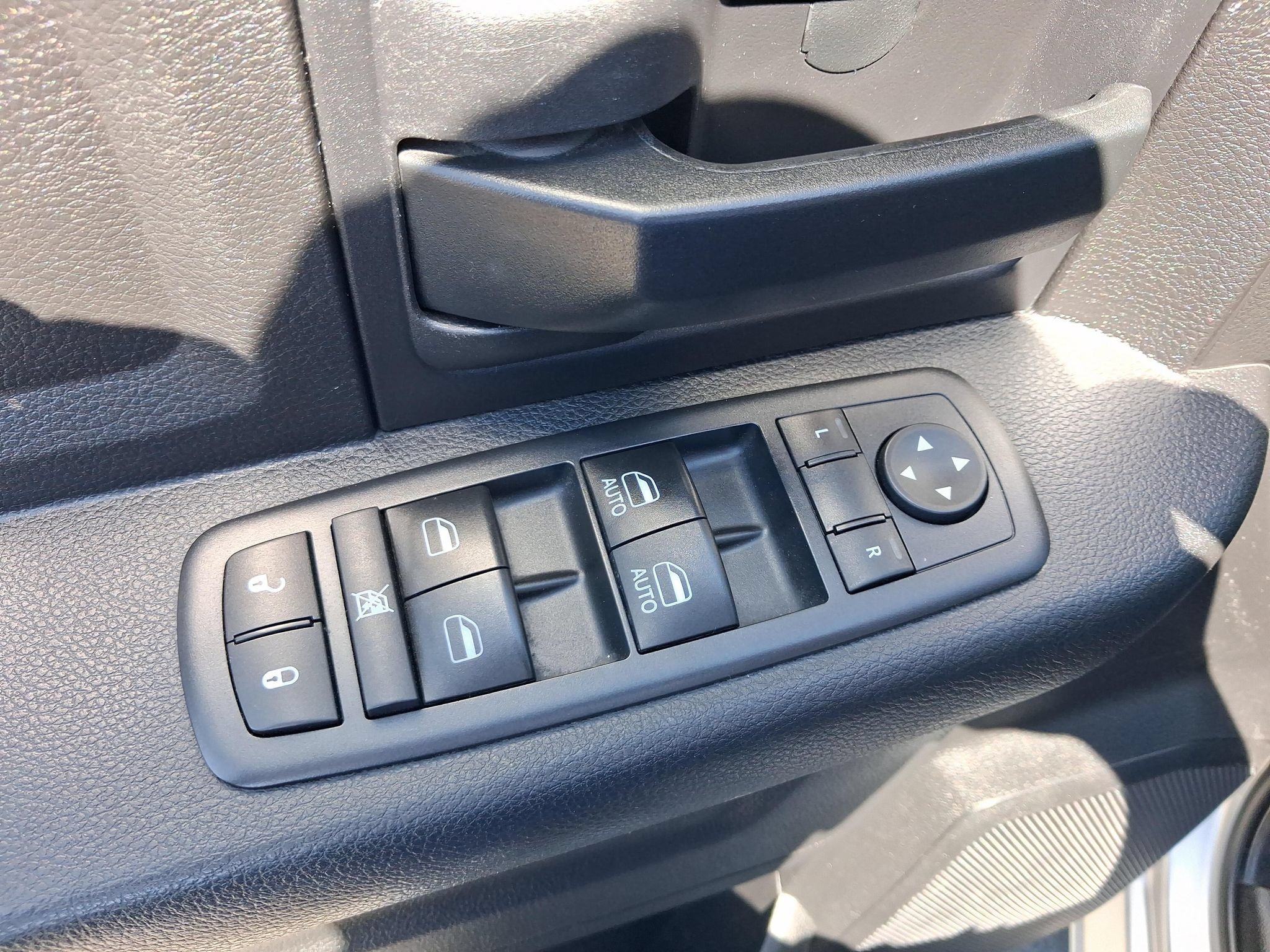 Used 2017 RAM 2500 Tradesman w/ Popular Equipment Group AWD/4WD image 18