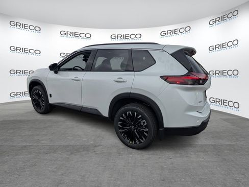 New 2026 Nissan Rogue SV FWD image 5