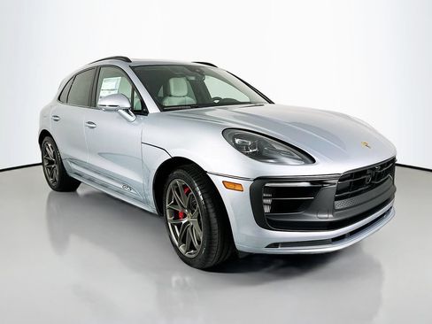 New 2026 Porsche Macan GTS AWD/4WD image 7