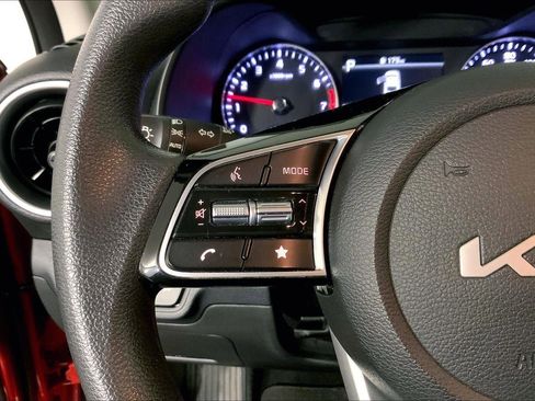 Certified 2024 Kia Forte LXS w/ LXS Technology Package image 18