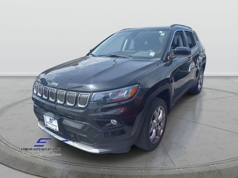 Used 2022 Jeep Compass Limited w/ Sun and Sound Group image 3