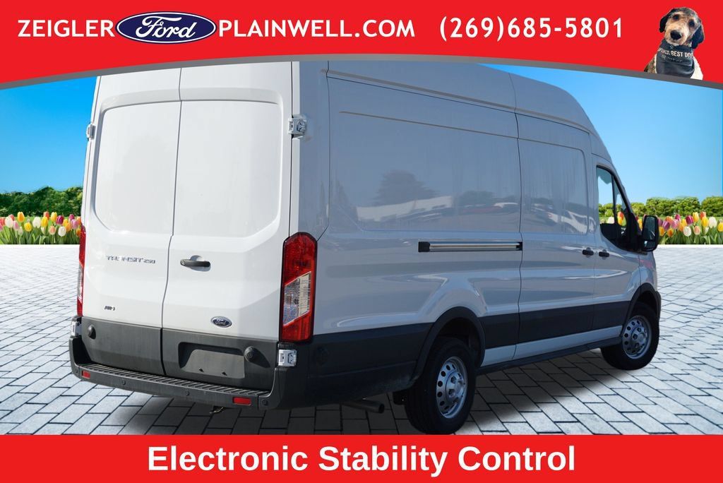 Used 2025 Ford Transit 250 148 High Roof Extended AWD image 5