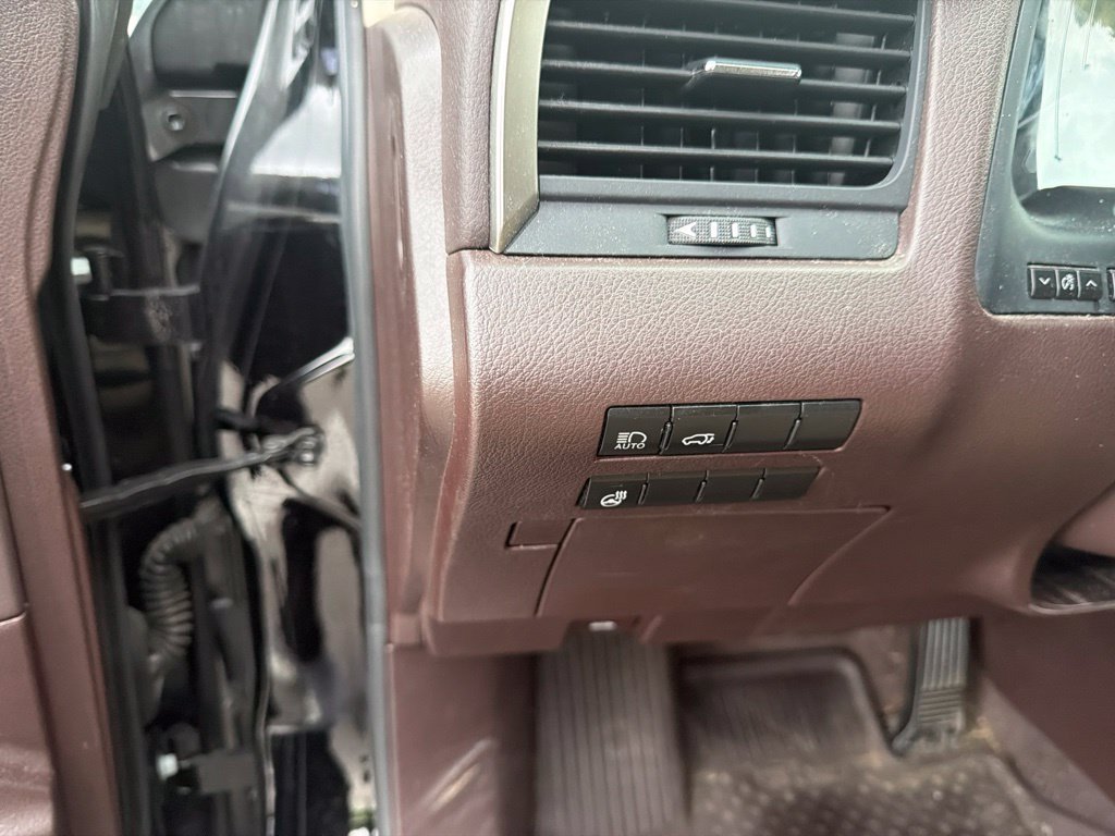 Used 2019 Lexus RX 350L AWD w/ Premium Package image 27