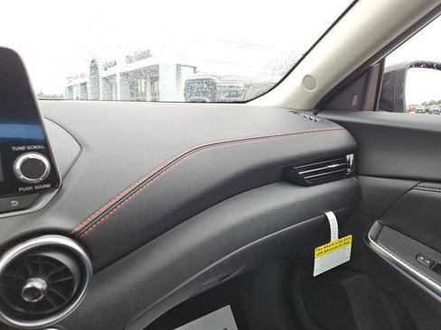 New 2025 Nissan Sentra SR image 35
