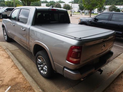 Used 2021 RAM 1500 Laramie w/ Sport Appearance Package AWD/4WD image 5