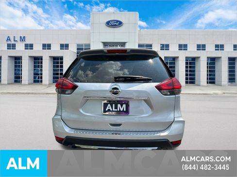 Used 2017 Nissan Rogue S AWD/4WD image 6