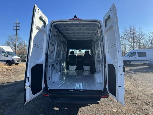 New 2025 Mercedes-Benz Sprinter 2500 image 6