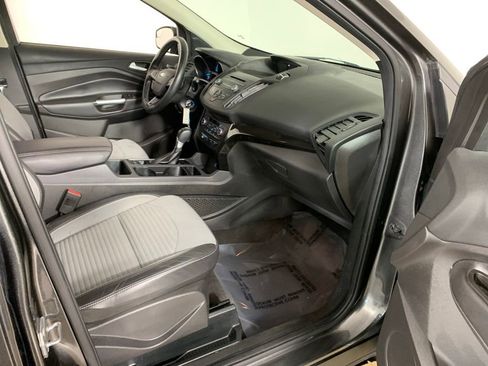 Certified 2018 Ford Escape SE w/ SE Sport Appearance Package AWD/4WD image 33