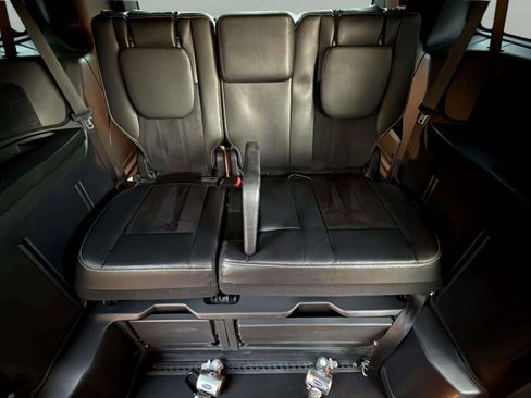 Used 2018 Dodge Grand Caravan SXT w/ Blacktop Package image 34