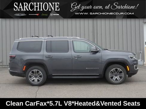 Used 2022 Jeep Wagoneer Series III w/ Rear Seat Video Group 1 AWD/4WD image 1