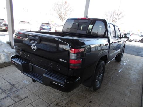 New 2026 Nissan Frontier SV w/ SV Convenience Package AWD/4WD image 7