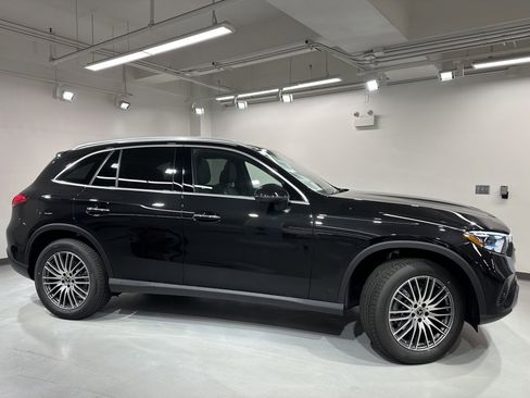 New 2026 Mercedes-Benz GLC 300 4MATIC image 10
